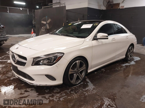 2019 Mercedes-Benz CLA 250 z VIN WDDSJ4GB8KN765229, wystawiony jako IAAI lot #41548902 z przebiegiem 57 608 mil mil oraz . Historia ofert i sprzedaży dostępna na DreamBid. Obrazek 17.