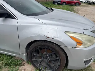 2015 Nissan Altima S with VIN 1N4AL3AP7FN348629, listed as a IAAI auction lot 41723798 with 283,642 mi miles and . Bid and sale history available at DreamBid. Image 6.