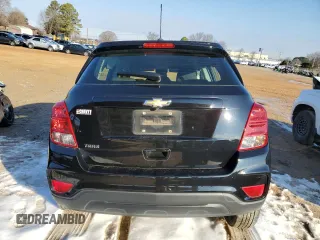 2020 Chevrolet Trax LS with VIN KL7CJKSB8LB042300, listed as a Copart auction lot 88110415 with 117,454 mi miles and Salvage Title. Bid and sale history available at carsss.com. Image 6.
