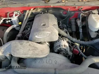 2006 Chevrolet Silverado 2500HD Work Truck z VIN 1GCHC29U26E109096, wystawiony jako Copart lot #84814044 z przebiegiem 130 802 mil mil oraz Nie do naprawy • Non repairable. Historia ofert i sprzedaży dostępna na DreamBid. Obrazek 13.