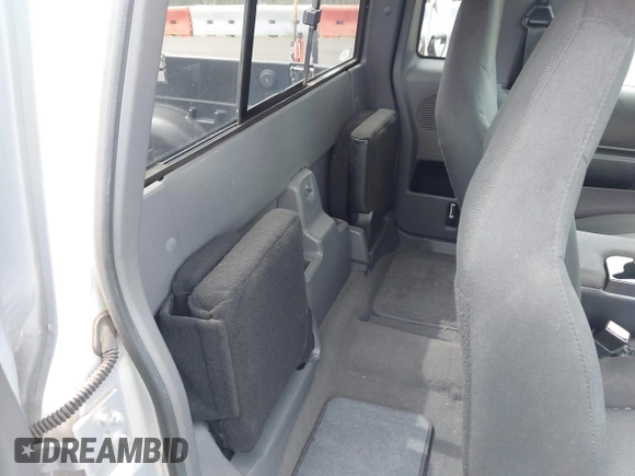 2003 Ford Ranger XL Fleet with VIN 1FTYR44V13PB09911, listed as a IAAI auction lot 42586874 with 223,393 mi miles and . Bid and sale history available at DreamBid. Image 8.