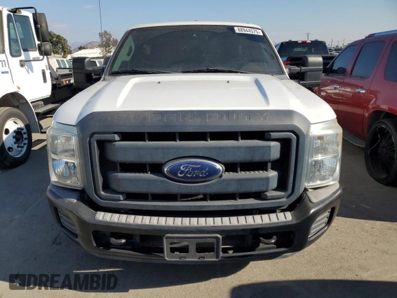 2013 Ford F-250 XL with VIN 1FTBF2A65DEB81725, listed as a Copart auction lot 88944575 with 70,620 mi miles and Clean Title. Bid and sale history available at DreamBid. Image 5.