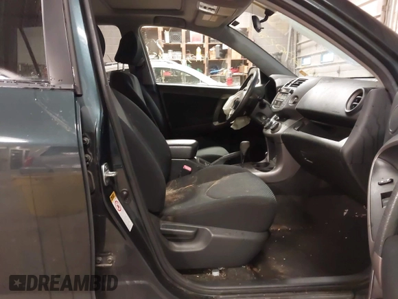 2008 Toyota RAV4 Sport with VIN JTMBK32V585065020, listed as a IAAI auction lot 41300285 with 120,076 mi miles. Bid and sale history available at carsss.com. Image 5.