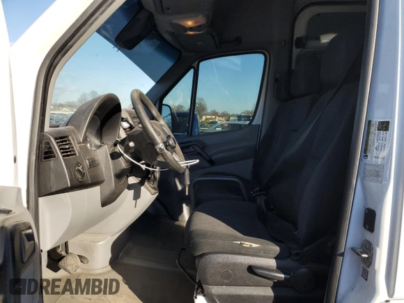 2016 Mercedes-Benz Sprinter with VIN WD3PE8DDXGP338397, listed as a Copart auction lot 87686455 with 153,434 mi miles and Salvage Title. Bid and sale history available at DreamBid. Image 7.