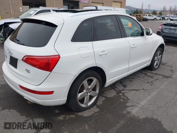 2011 Audi Q5 Premium Plus z VIN WA1LFAFP2BA062898, wystawiony jako IAAI lot #41205967 z przebiegiem 134 143 mil mil oraz . Historia ofert i sprzedaży dostępna na DreamBid. Obrazek 4.