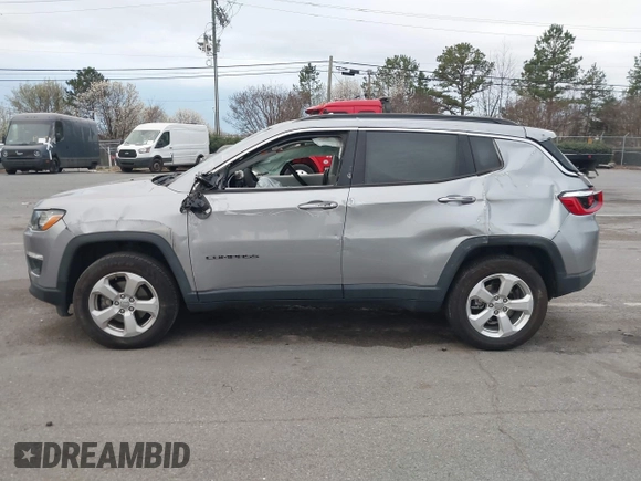 2018 Jeep Compass Altitude with VIN 3C4NJDBB5JT259158, listed as a IAAI auction lot 41752829 with 71,008 mi miles and . Bid and sale history available at carsss.com. Image 14.
