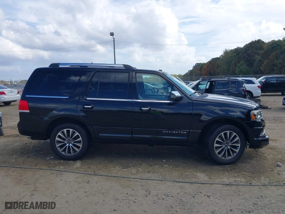 2016 Lincoln Navigator Select with VIN 5LMJJ2HT3GEL00651, listed as a IAAI auction lot 40644126 with 127,821 mi miles. Bid and sale history available at carsss.com. Image 13.