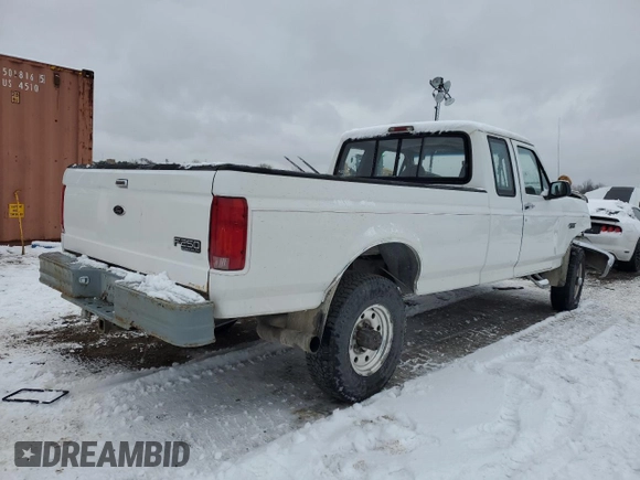 1994 Ford F-250 with VIN 1FTHX26M6RKB49759, listed as a Copart auction lot 85785514 with 371,640 mi miles and Salvage Title. Bid and sale history available at carsss.com. Image 3.