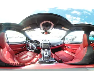 2016 Porsche Cayenne GTS z VIN WP1AD2A27GLA76651, wystawiony jako Copart lot #52693515 z przebiegiem 86 235 mil mil oraz Tytuł czysty. Historia ofert i sprzedaży dostępna na DreamBid. Obrazek 14.