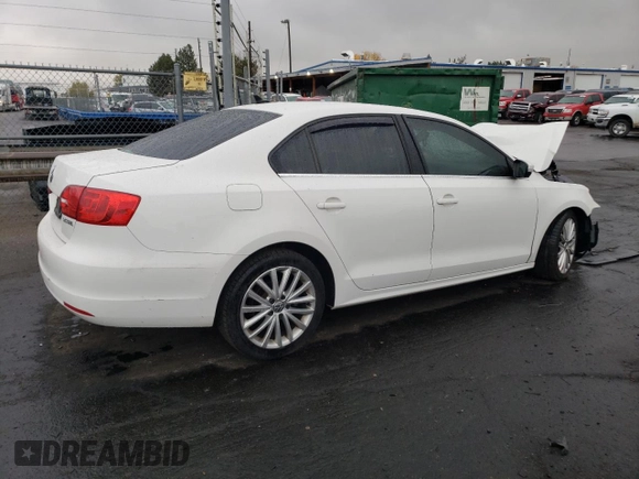 2013 Volkswagen Jetta SEL с VIN 3VWLX7AJ5DM355318, выставлен на аукционе Copart как лот 78606214 с пробегом Не указан миль и На запчасти • Non repairable. История ставок и продаж доступна на DreamBid. Изображение 3.