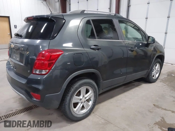 2017 Chevrolet Trax LT z VIN 3GNCJPSB4HL225450, wystawiony jako IAAI lot #42251420 z przebiegiem 54 199 mil mil oraz . Historia ofert i sprzedaży dostępna na DreamBid. Obrazek 4.