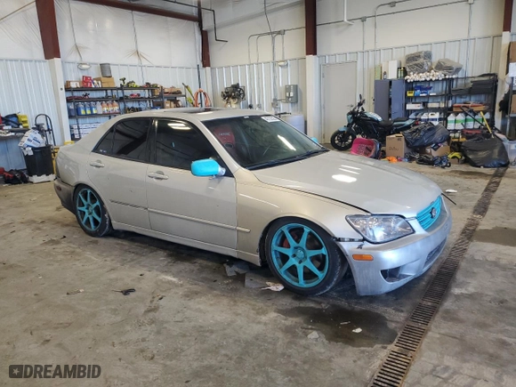 2004 Lexus IS 300 with VIN JTHBD192940089367, listed as a Copart auction lot 46732525 with 258,580 mi miles and Non Repairable. Bid and sale history available at carsss.com. Image 4.