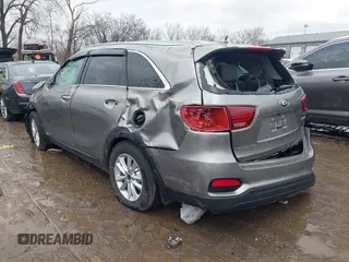 2019 Kia Sorento LX z VIN 5XYPGDA33KG537484, wystawiony jako IAAI lot #41441778 z przebiegiem 99 170 mil mil oraz . Historia ofert i sprzedaży dostępna na DreamBid. Obrazek 3.