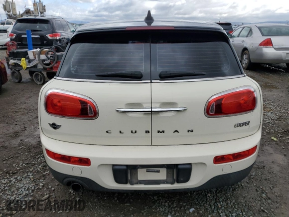 2016 MINI Clubman z VIN WMWLN5C58G2E30988, wystawiony jako Copart lot #48992025 z przebiegiem 108 620 mil mil oraz Czysty tytuł • Clean title. Historia ofert i sprzedaży dostępna na DreamBid. Obrazek 6.