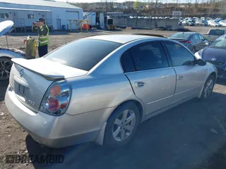 2003 Nissan Altima S with VIN 1N4AL11D03C283723, listed as a IAAI auction lot 42045831 with 88,330 mi miles. Bid and sale history available at carsss.com. Image 4.