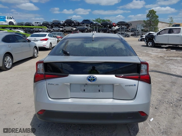 2022 Toyota Prius L Eco with VIN JTDKAMFU5N3184798, listed as a IAAI auction lot 41947227 with 35,943 mi miles. Bid and sale history available at carsss.com. Image 16.