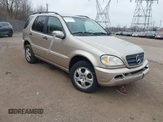 2004 Mercedes-Benz M 3.5L with VIN 4JGAB57E44A463493, listed as a IAAI auction lot 41769962 with Not Provided miles. Bid and sale history available at carsss.com. Image 1.