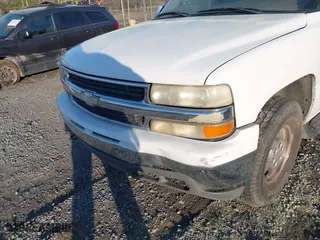 2001 Chevrolet Tahoe LT with VIN 1GNEC13T91R140982, listed as a IAAI auction lot 41801748 with 429,014 mi miles. Bid and sale history available at carsss.com. Image 6.