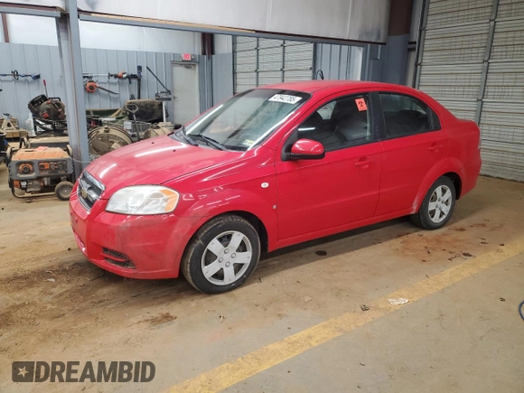 2007 Chevrolet Aveo LS z VIN KL1TD566X7B168714, wystawiony jako Copart lot #47942785 z przebiegiem 116 010 mil mil oraz Szkody całkowita. Historia ofert i sprzedaży dostępna na DreamBid. Obrazek 1.