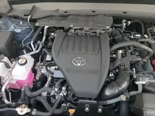 2025 Toyota Highlander XLE with VIN 5TDAAAB5XSS081539, listed as a Copart auction lot 56561295 with 1,037 mi miles and Salvage title. Bid and sale history available at DreamBid. Image 14.