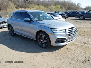 2018 Audi SQ5 Prestige z VIN WA1C4AFY7J2188732, wystawiony jako IAAI lot #42032578 z przebiegiem 82 532 mil mil oraz . Historia ofert i sprzedaży dostępna na DreamBid. Obrazek 1.