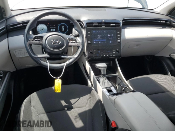 2022 Hyundai Tucson SEL with VIN 5NMJF3AE3NH067374, listed as a Copart auction lot 52634085 with 25,378 mi miles and Salvage Title. Bid and sale history available at DreamBid. Image 8.