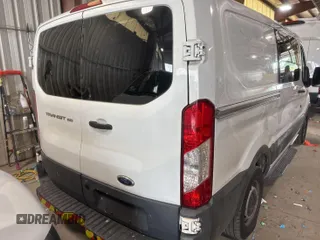 2016 Ford Transit Cargo z VIN 1FTYE1YM3GKB15532, wystawiony jako IAAI lot #42788480 z przebiegiem 64 600 mil mil oraz . Historia ofert i sprzedaży dostępna na DreamBid. Obrazek 14.