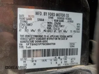 2006 Ford F-250 XL z VIN 1FTSW21P76EB60709, wystawiony jako Copart lot #62276565 z przebiegiem 241 373 mil mil oraz Szkoda całkowita • Salvage title. Historia ofert i sprzedaży dostępna na DreamBid. Obrazek 12.