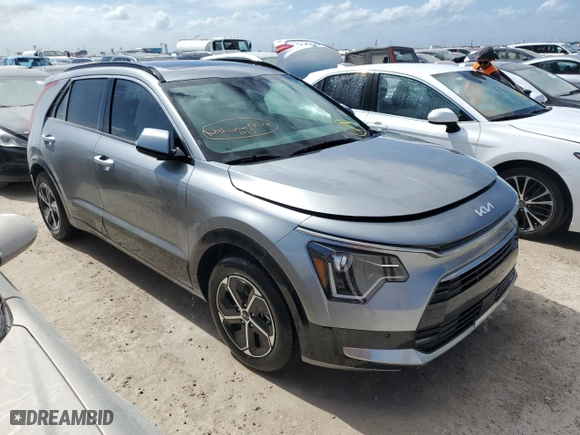 2024 Kia Niro SX Touring with VIN KNDCT3LE8R5131674, listed as a Copart auction lot 75623184 with 0 mi miles and Salvage Title. Bid and sale history available at carsss.com. Image 4.