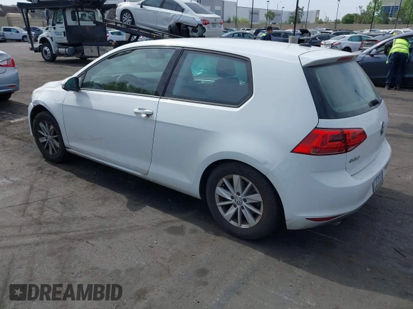 2015 Volkswagen Golf TSI S z VIN 3VW817AU1FM023073, wystawiony jako IAAI lot #42228823 z przebiegiem 80 255 mil mil oraz . Historia ofert i sprzedaży dostępna na DreamBid. Obrazek 3.