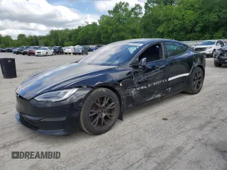 2021 Tesla Model S Long Range z VIN 5YJSA1E52MF428241, wystawiony jako Copart lot #57302035 z przebiegiem 67 775 mil mil oraz Szkoda całkowita • Salvage title. Historia ofert i sprzedaży dostępna na DreamBid. Obrazek 1.