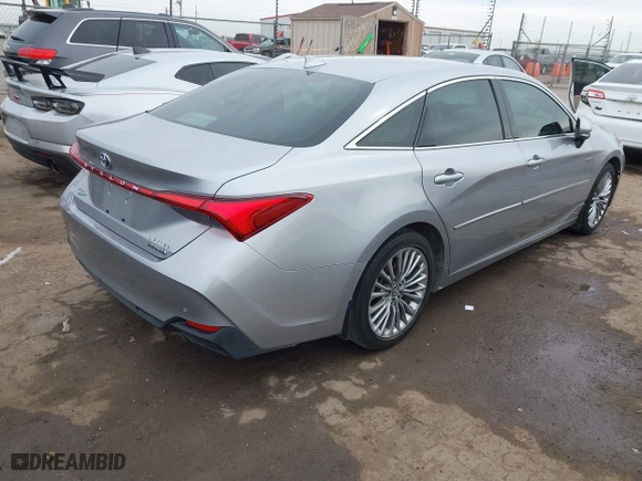 2019 Toyota Avalon Hybrid Limited with VIN 4T1B21FB2KU005306, listed as a IAAI auction lot 41586866 with 90,543 mi miles. Bid and sale history available at carsss.com. Image 4.
