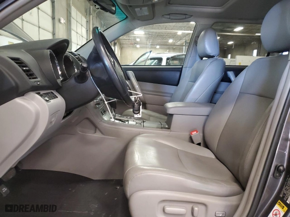 2011 Toyota Highlander with VIN 5TDBK3EH5BS046930, listed as a Copart auction lot 49310455 with 179,435 mi miles and Salvage Title. Bid and sale history available at carsss.com. Image 7.