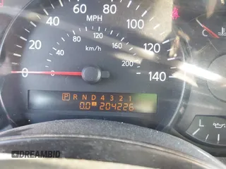 2004 Nissan Titan SE z VIN 1N6AA07A64N548266, wystawiony jako IAAI lot #42596026 z przebiegiem 204 226 mil mil oraz . Historia ofert i sprzedaży dostępna na DreamBid. Obrazek 7.