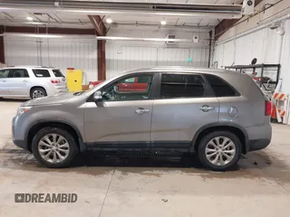 2015 Kia Sorento EX with VIN 5XYKU4A77FG578101, listed as a IAAI auction lot 41603372 with 120,804 mi miles. Bid and sale history available at carsss.com. Image 14.