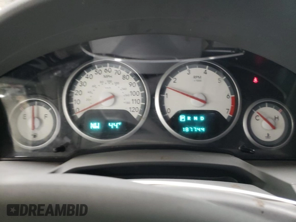2010 Dodge Grand Caravan SXT with VIN 2D4RN5D15AR140564, listed as a Copart auction lot 52735825 with 187,744 mi miles and Salvage Title. Bid and sale history available at DreamBid. Image 9.