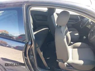 2007 Ford Focus S с VIN 1FAHP31N87W222065, выставлен на аукционе IAAI как лот 41572774 с пробегом 95 850 миль миль и . История ставок и продаж доступна на DreamBid. Изображение 8.