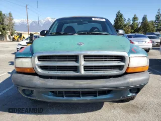1997 Dodge Dakota with VIN 1B7FL26X1VS304628, listed as a Copart auction lot 49451935 with 185,429 mi miles and Salvage Title. Bid and sale history available at carsss.com. Image 5.