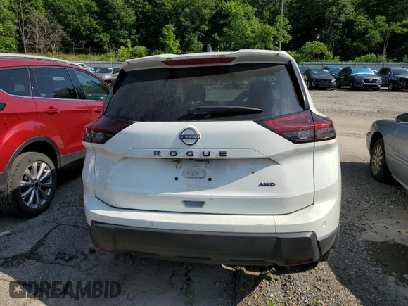 2024 Nissan Rogue S with VIN 5N1BT3AB5RC701934, listed as a Copart auction lot 61430615 with 21,609 mi miles and Salvage title. Bid and sale history available at DreamBid. Image 6.