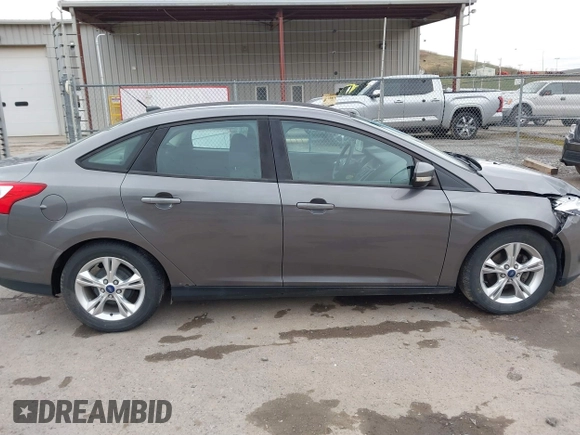 2014 Ford Focus SE with VIN 1FADP3F24EL105899, listed as a IAAI auction lot 41840399 with 90,074 mi miles. Bid and sale history available at carsss.com. Image 13.