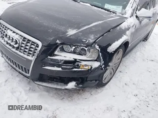 2007 Audi S8 z VIN WAUPN44E67N009650, wystawiony jako IAAI lot #41341680 z przebiegiem 166 611 mil mil oraz . Historia ofert i sprzedaży dostępna na DreamBid. Obrazek 6.