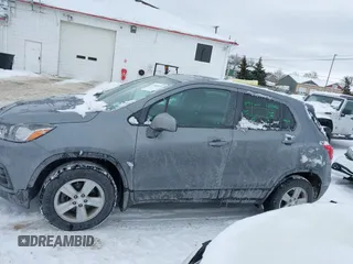 2020 Chevrolet Trax LS with VIN 3GNCJNSB8LL233497, listed as a IAAI auction lot 41645144 with 64,948 mi miles. Bid and sale history available at carsss.com. Image 14.
