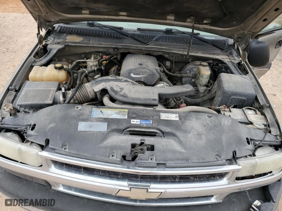 2001 Chevrolet Tahoe LT with VIN 1GNEC13TX1R189141, listed as a Copart auction lot 44595405 with 200,538 mi miles and Salvage Title. Bid and sale history available at carsss.com. Image 12.
