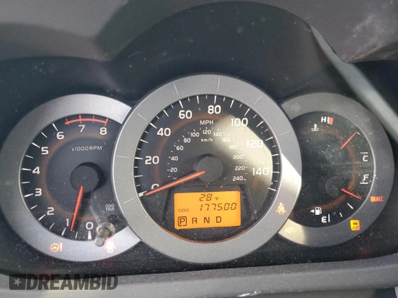 2010 Toyota RAV4 с VIN 2T3ZK4DV4AW004399, выставлен на аукционе Copart как лот 84433284 с пробегом 177 500 миль миль и Списание • Salvage title. История ставок и продаж доступна на DreamBid. Изображение 9.