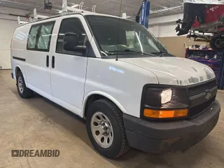 2012 Chevrolet Express Cargo z VIN 1GCSGAFX1C1148431, wystawiony jako IAAI lot #42613587 z przebiegiem 207 299 mil mil oraz . Historia ofert i sprzedaży dostępna na DreamBid. Obrazek 19.
