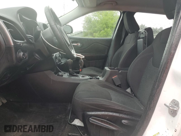2019 Jeep Cherokee Latitude с VIN 1C4PJMCX7KD127254, выставлен на аукционе Copart как лот 60621725 с пробегом 161 511 миль миль и Чистый • Clean title. История ставок и продаж доступна на DreamBid. Изображение 7.