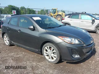 2010 Mazda 3 S Sport z VIN JM1BL1H6XA1327225, wystawiony jako IAAI lot #42558311 z przebiegiem 162 647 mil mil oraz . Historia ofert i sprzedaży dostępna na DreamBid. Obrazek 1.