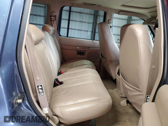 2001 Mercury Mountaineer z VIN 4M2DU86P01UJ03044, wystawiony jako Copart lot #73400314 z przebiegiem 110 738 mil mil oraz Czysty tytuł • Clean title. Historia ofert i sprzedaży dostępna na DreamBid. Obrazek 11.