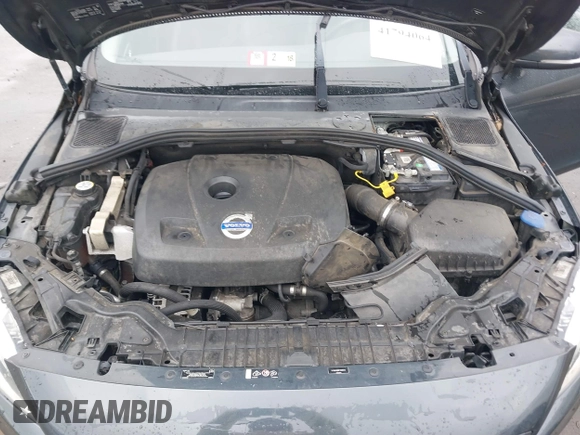 2015 Volvo V60 T5 Drive-E Premier with VIN YV126MEB5F1208042, listed as a IAAI auction lot 41794064 with 118,872 mi miles. Bid and sale history available at carsss.com. Image 10.
