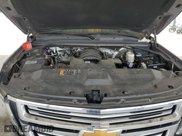 2018 Chevrolet Suburban Premier with VIN 1GNSCJKC1JR203318, listed as a Copart auction lot 44690745 with 120,137 mi miles and Salvage title. Bid and sale history available at DreamBid. Image 14.